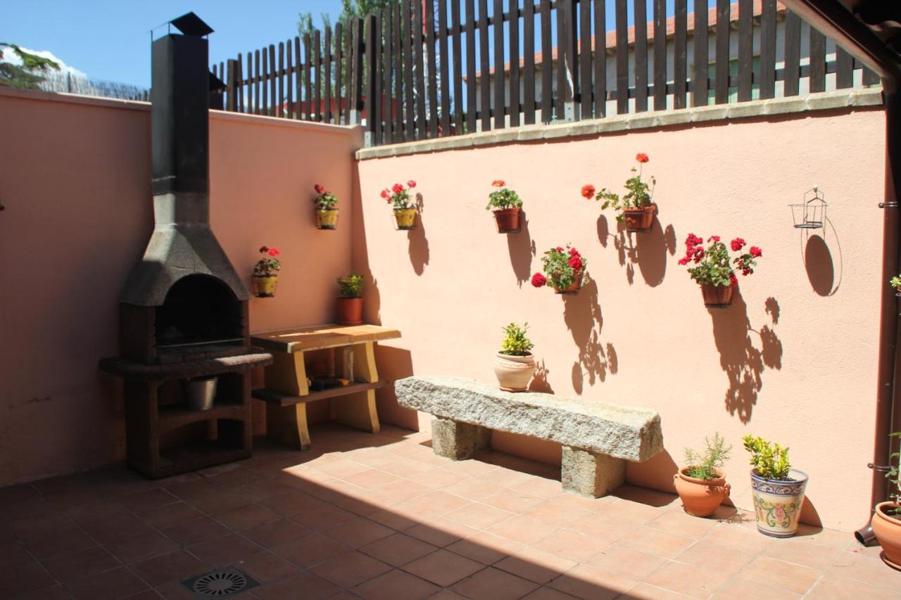 Ferienwohnung La Casa Madrona Villacastín Exterior foto